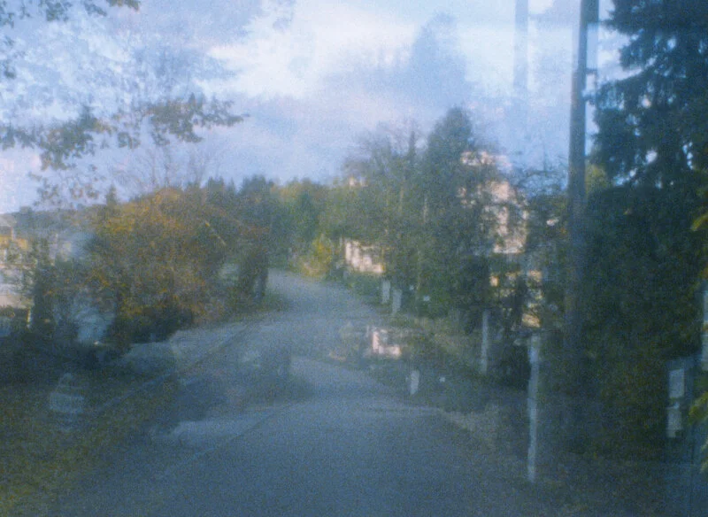 Objects in the rear mirror appear closer than they really are