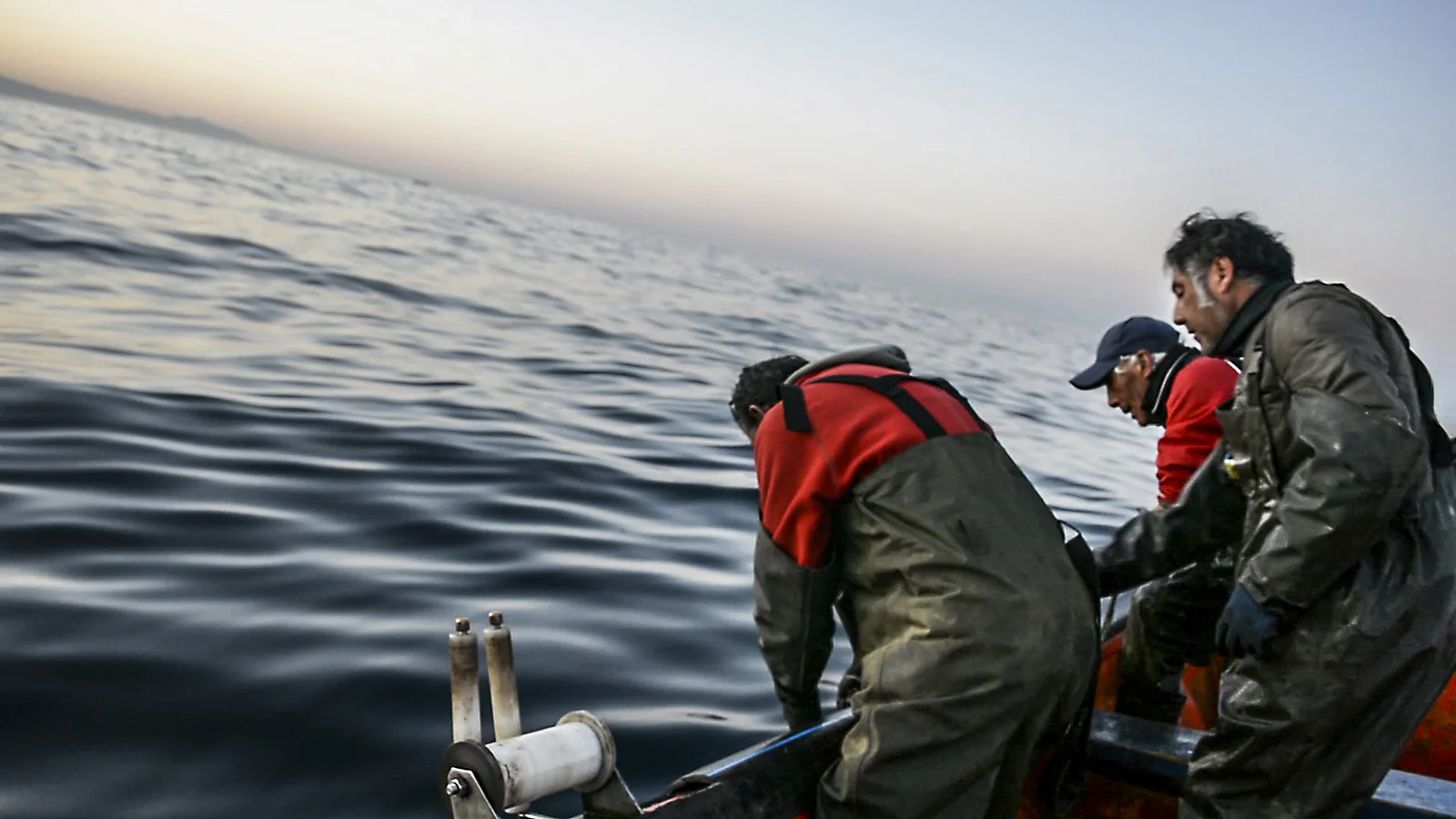 The sea, the fisherman and his net