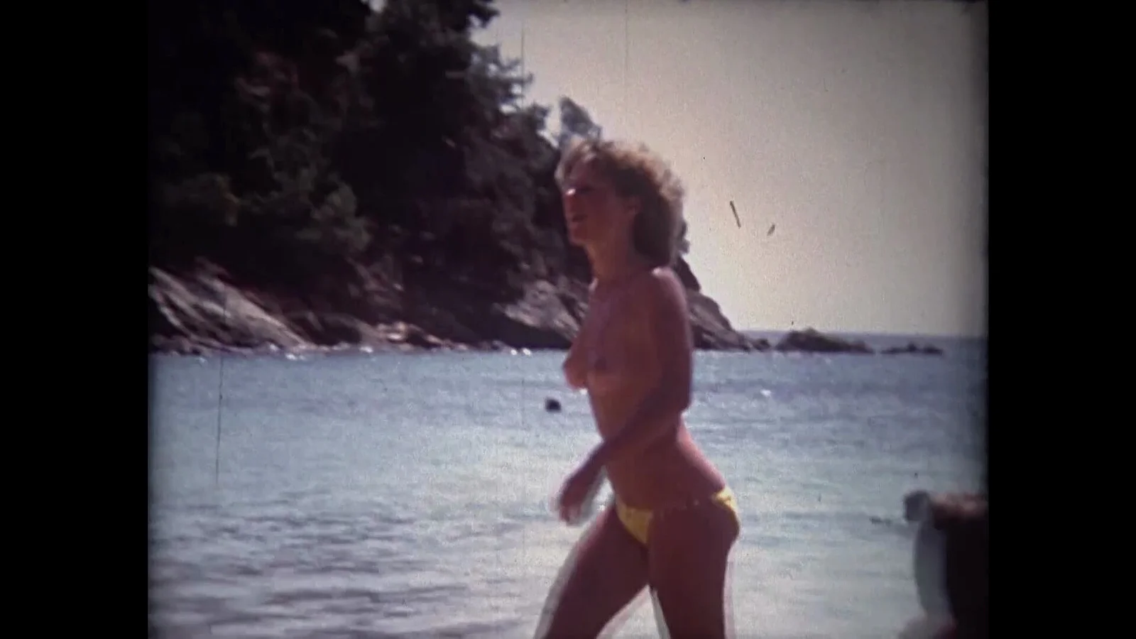 IDU DANI / UPLOADED MEMORIES